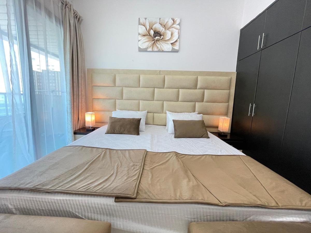 Private Gorgeous Room With Marina View With Shared Kitchen In Shared Apartment Dubai Eksteriør billede